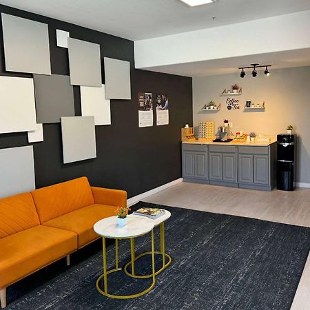 Baymont By Wyndham Ridgecrest Motel Екстериор снимка