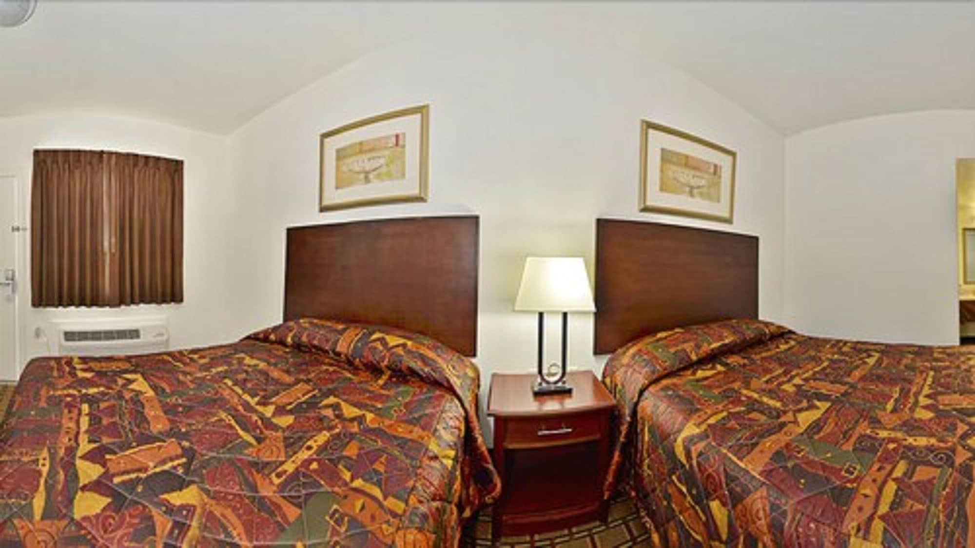 Baymont By Wyndham Ridgecrest Motel Екстериор снимка